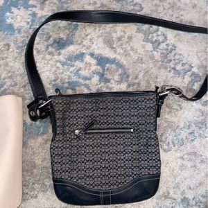 Authentic coach cross body